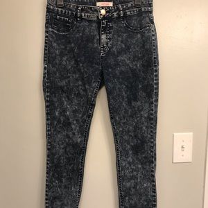 Refuge acid wash jeans